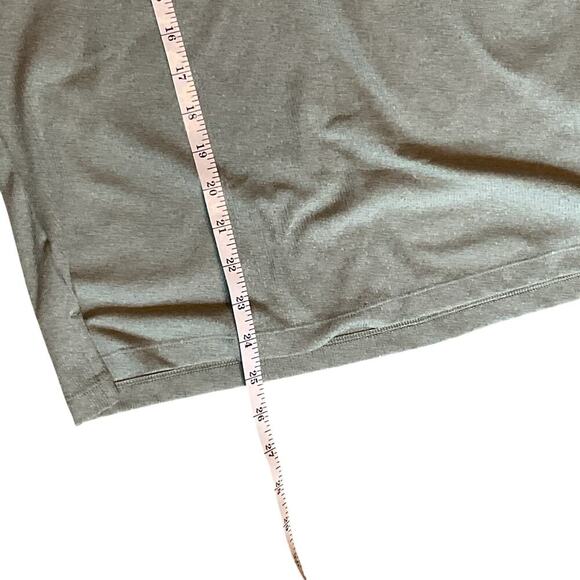 Athleta Women’s Uptempo Ribbed Henley Long Sleeve. Green. Size Large. - Picture 7 of 8